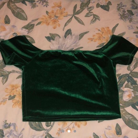 green top - Picture 3 of 3